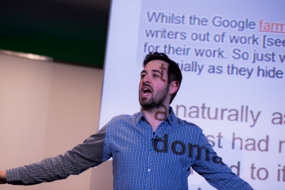 05 seo leader rand fishkin warns us about article networks